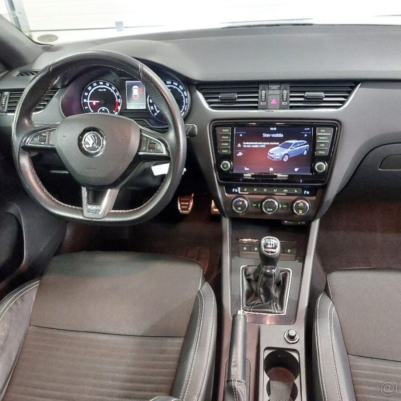 ŠKODA OCTAVIA III RS COMBI•2.0TDI•2014•207tKM - Image 12
