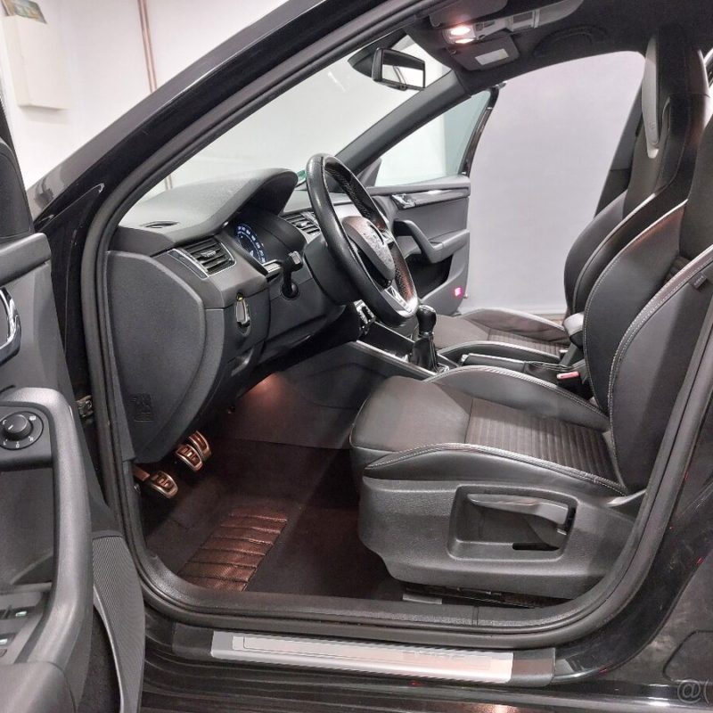 ŠKODA OCTAVIA III RS COMBI•2.0TDI•2014•207tKM - Image 15