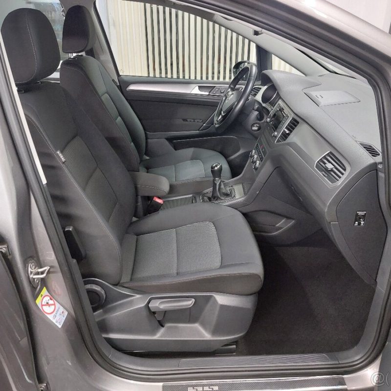 VW GOLF VII SPORTSVAN•1.2TSI•81KW•2014•127tKM•COMFORTLINE - Image 17