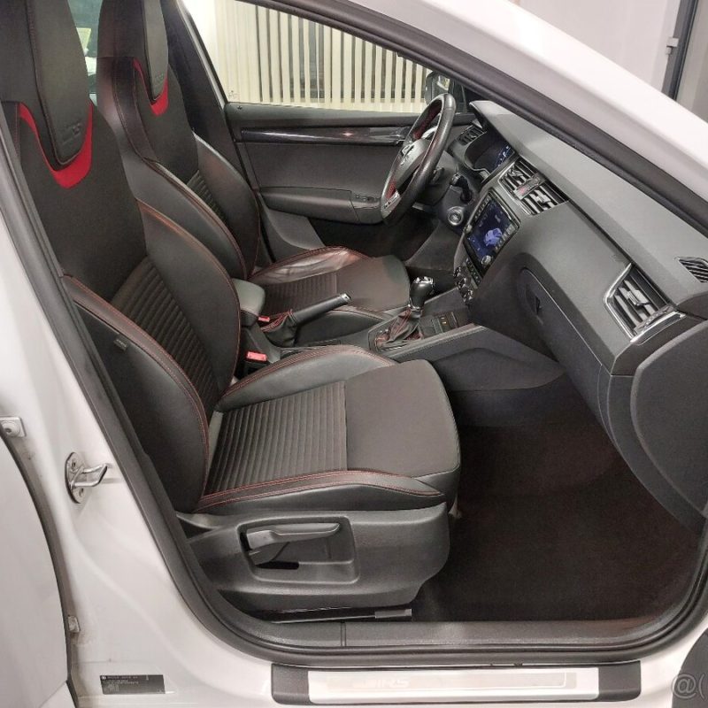 ŠKODA OCTAVIA III RS COMBI DSG•2.0TDI•135kw•2014•191tKM - Image 17