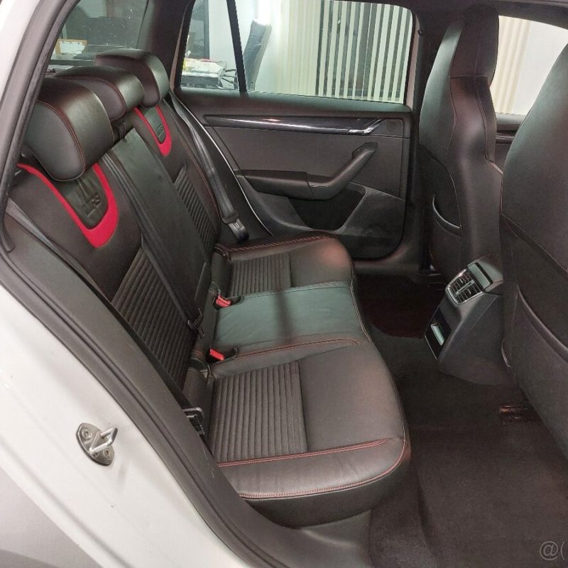 ŠKODA OCTAVIA III RS COMBI DSG•2.0TDI•135kw•2014•191tKM - Image 20