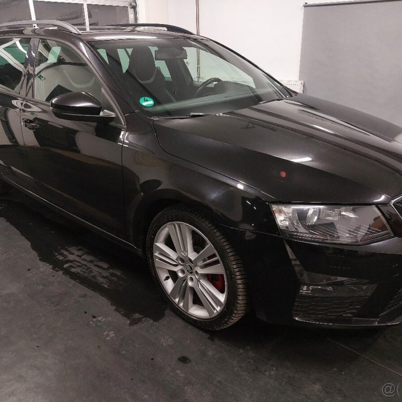 ŠKODA OCTAVIA III RS COMBI•2.0TDI•2014•207tKM - Image 4