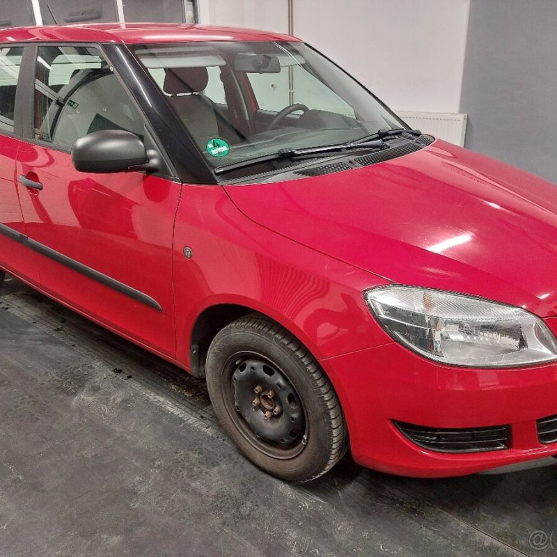 ŠKODA FABIA II FL•1.4 16V•63KW•2011•157tKM•AMBIENTE - Image 4