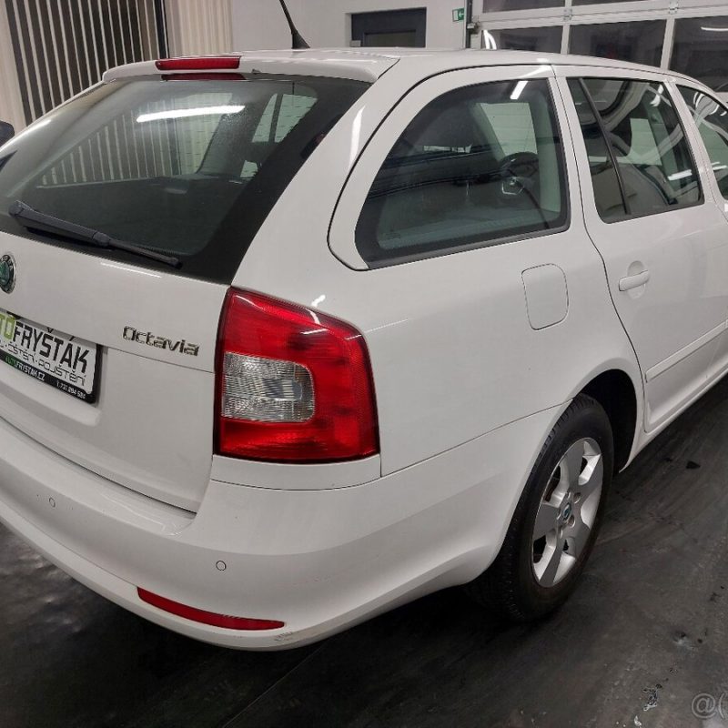 ŠKODA OCTAVIA II COMBI FL•1.6MPI•75KW•2009•188tKM•AMBIENTE - Image 9