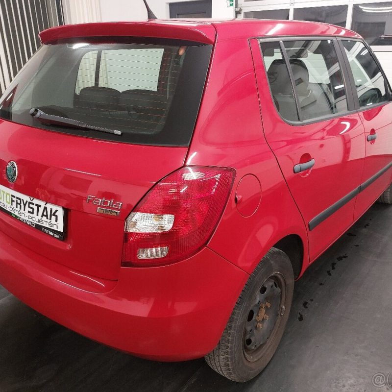 ŠKODA FABIA II FL•1.4 16V•63KW•2011•157tKM•AMBIENTE - Image 10