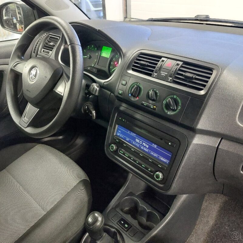ŠKODA FABIA II COMBI FL•1.4 16V•63KW•2014•179tKM•COOL - Image 14