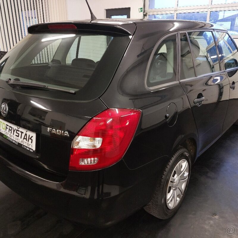 ŠKODA FABIA II COMBI FL•1.4 16V•63KW•2014•179tKM•COOL - Image 9