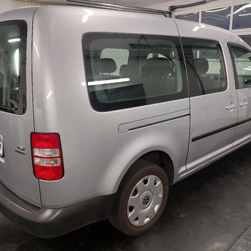 VW CADDY MAXI•1.6TDI•75KW•2014•218tKM•7míst•TEAM - Image 9