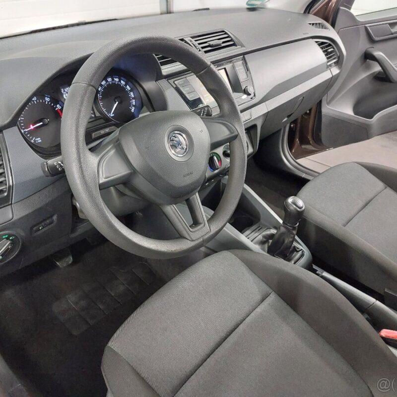 ŠKODA FABIA III COMBI • 1.2TSI • 66KW • 2016 • 132tKM • ACTIVE - Image 15