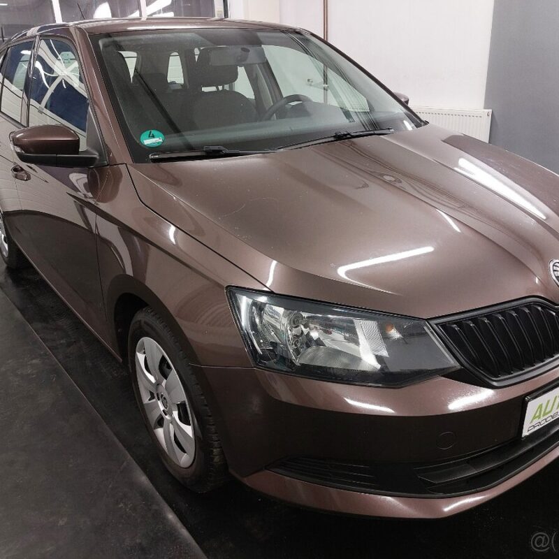 ŠKODA FABIA III COMBI • 1.2TSI • 66KW • 2016 • 132tKM • ACTIVE - Image 3