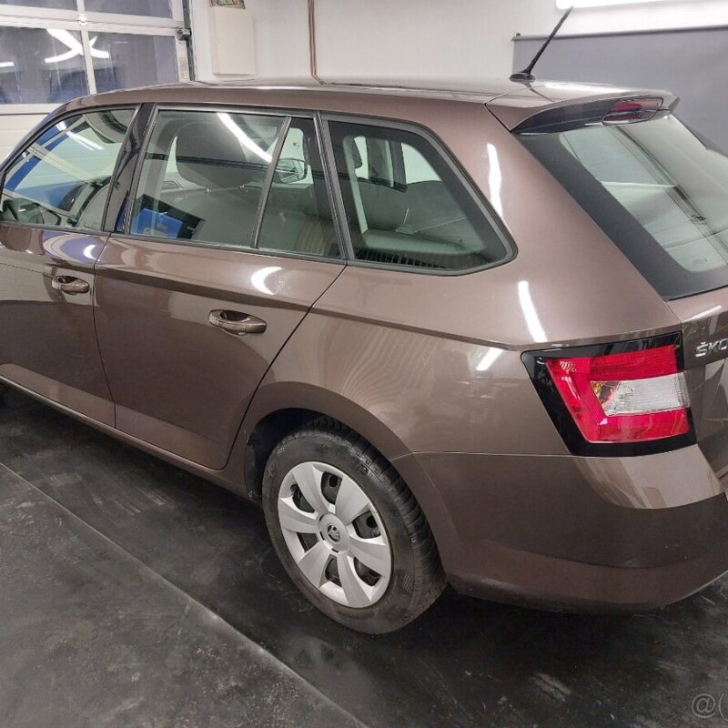 ŠKODA FABIA III COMBI • 1.2TSI • 66KW • 2016 • 132tKM • ACTIVE - Image 9